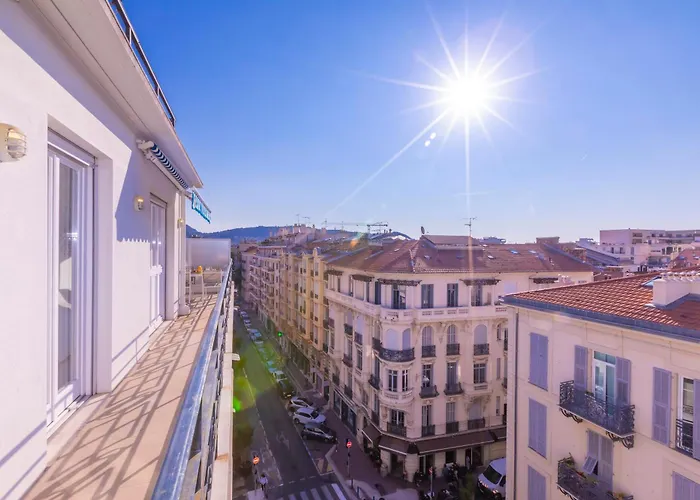 Rooftop At Palais De La Buffa - Happy *