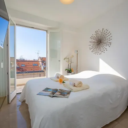 Rooftop At Palais De La Buffa - Happy *